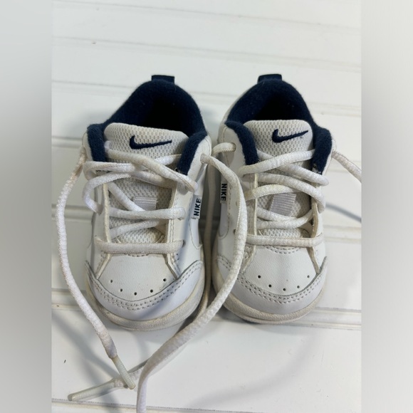 Nike Baby Infant Shoes Sneakers White Blue Size 3C Tie Athletic - Picture 2 of 16